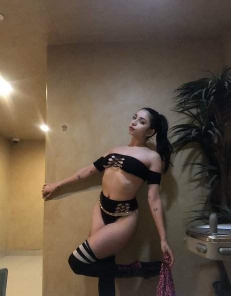 Sara Mariam étoile de haute qualité galeries