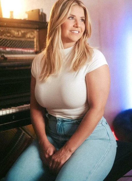 Beatrice Egli star du porno photo