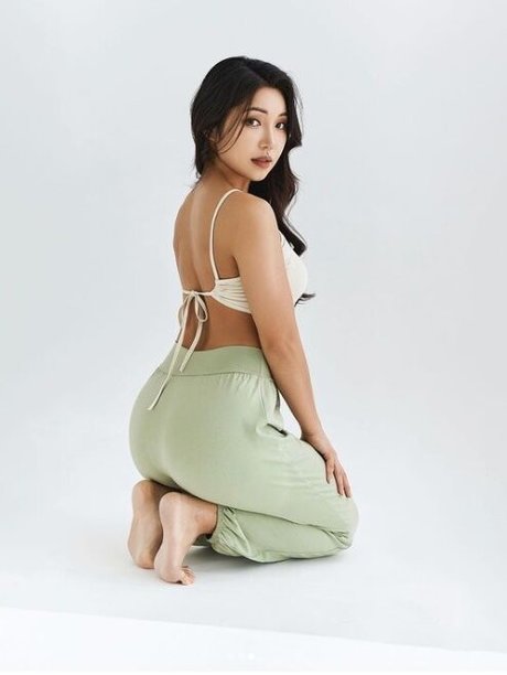 Beo Deul Jeong_ étoile sexy archive