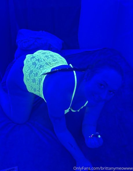brittanymeowww actrice chaude galerie