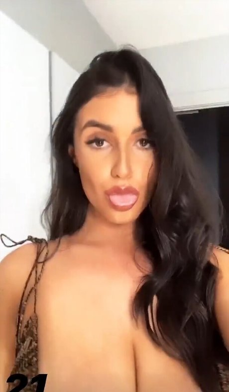 Darcy Buchan modèle xxx photos