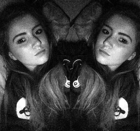 Amy Heslop modèle parfait photo