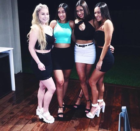 Tiana Paea jolie star du porno archive