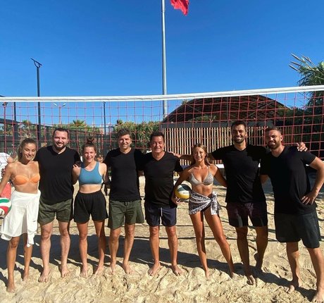 Aleyna Kalaycioglu art de star du porno des photos