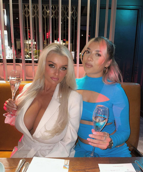 Lucy Cartlidge modèle artistique archive