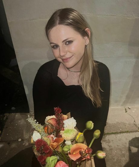 Emspensiveemily modèle chaud img