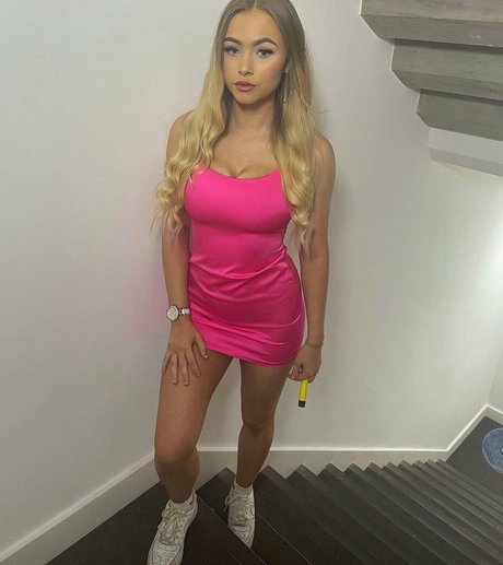 Lucy M star du porno gratuit galeries