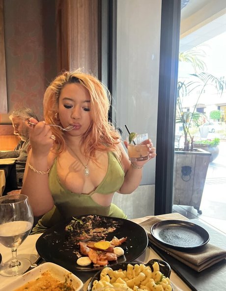 Sophialaurrren actrice libre photos