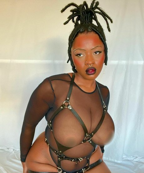 Jacinda modèle meilleur photo