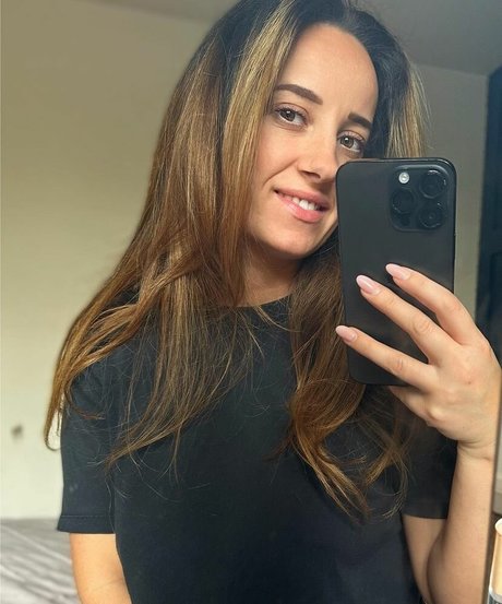 Scarlet Storm star du porno adulte photos