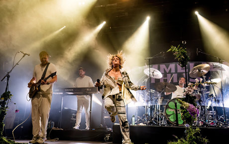 Pommelien Thijs modèles nus des photos