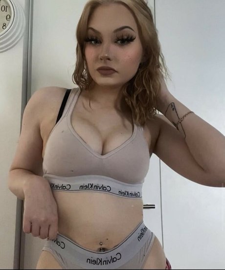 Miranda Felicia étoile parfaite galeries