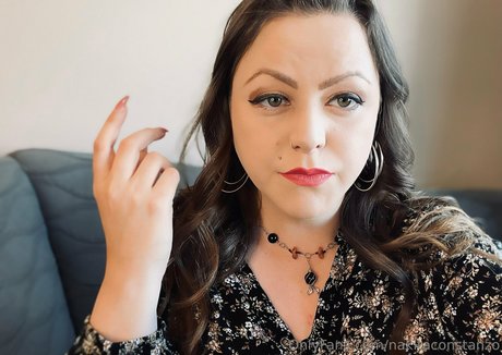 nakitaconstanzo étoile érotique archive