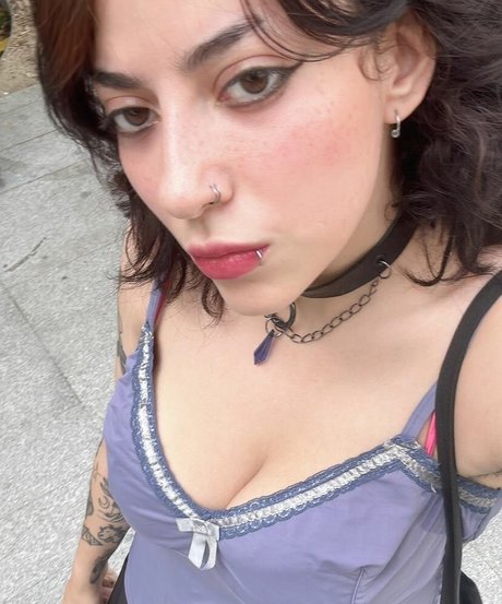 Miki Blue jolie actrice photos