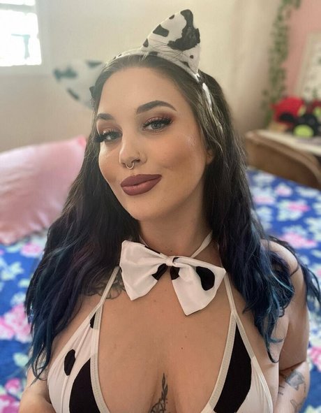 thechloecreamfree star exclusive collection