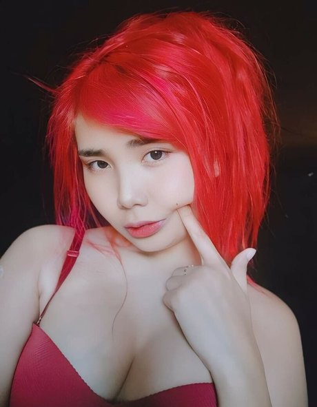 KimLili star du porno chaude galerie