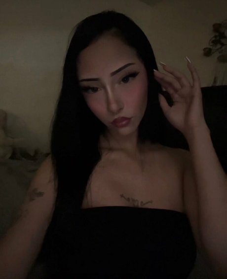 nephilimburial modèle sexy collection