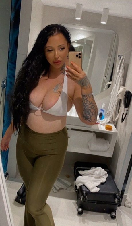 Abbie Mcgann modèle de sexe photo