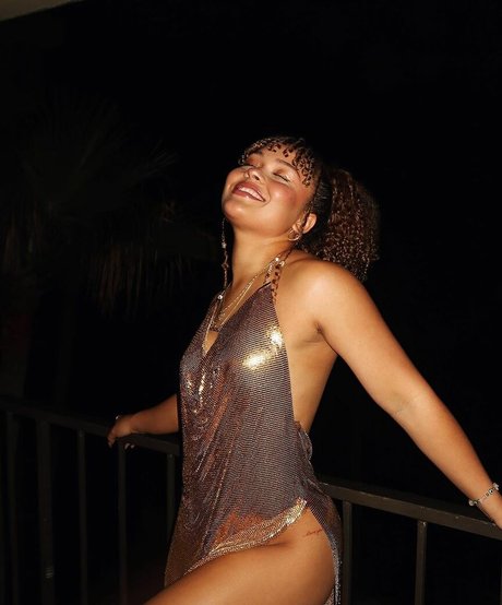 Tahani Anderson modèle chaud des photos