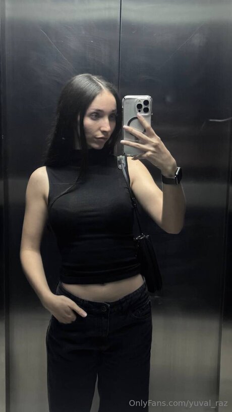 Yuval raz star du porno sexy image