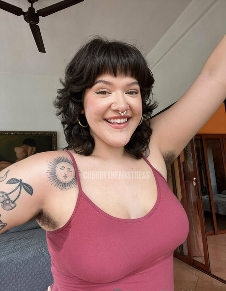 massothérapeute onlyfans exclusivité pornographique photo