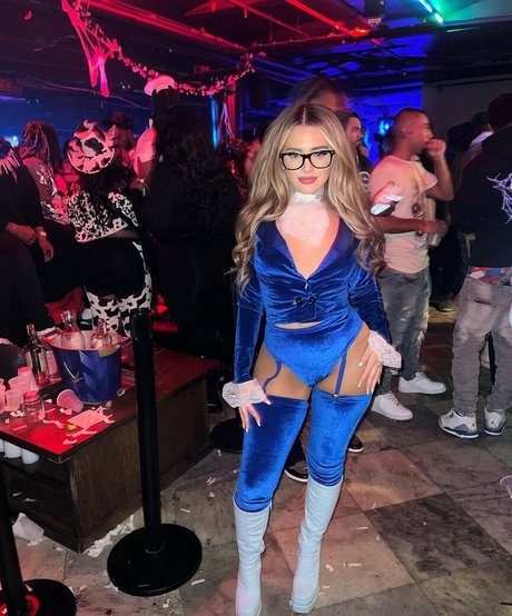 Mae Welsch art de star du porno img