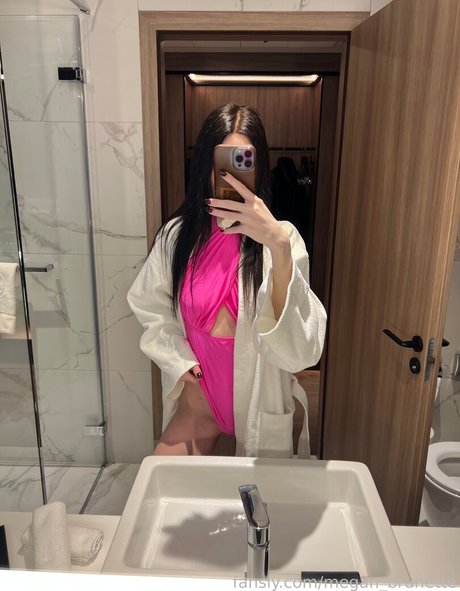 megan brunette actrice porno photo