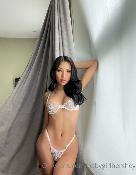 Babygirl Hershey star du porno hd collection