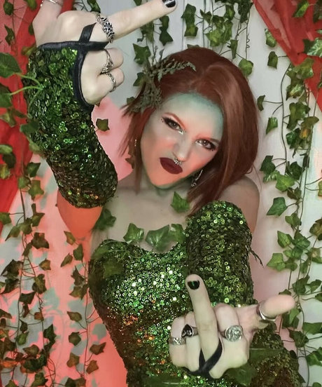 Frenchfriar actrice érotique image