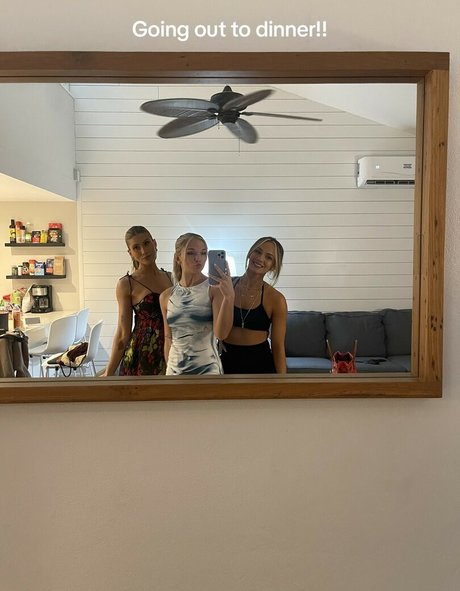 Julia Hart star du porno sympa image