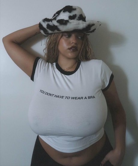 Mahalia jolie actrice collection