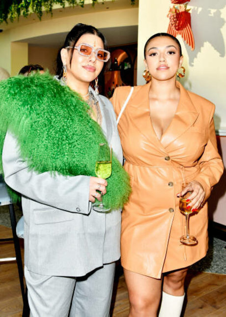 Mahalia modèle gratuit galerie