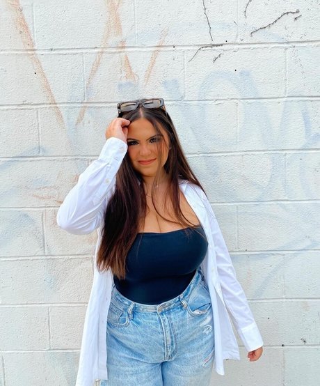 Kiley K nus étoiles galeries