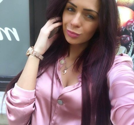 Iasmina Roxana star du porno sexy img