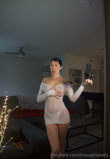 thesophiakelly actrice de sexe archive