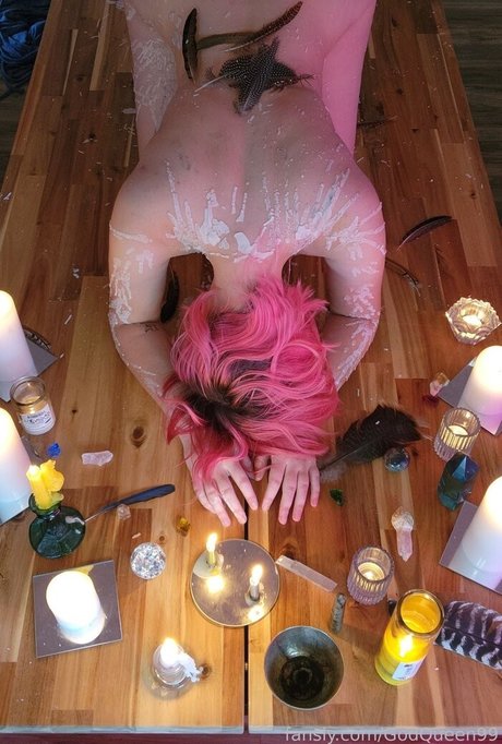 GodQueen99 belle actrice img