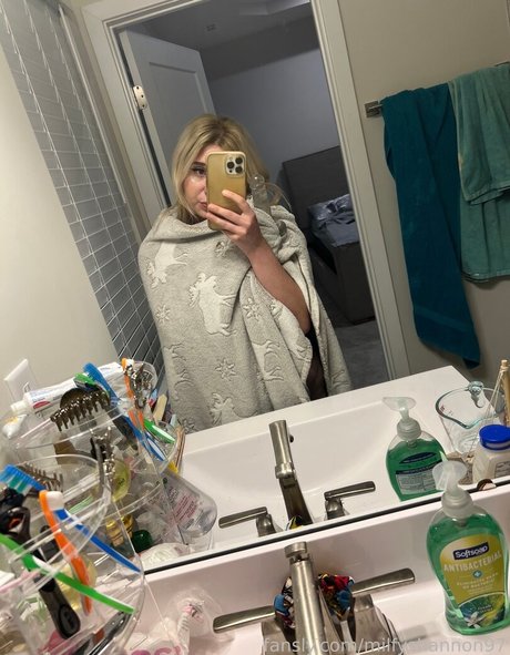 milfyshannon97 actrice adulte img