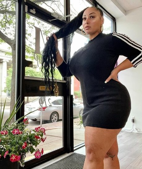 tylea adore star du porno xxx des photos