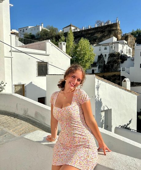 Lucia Perez modèle parfait photos