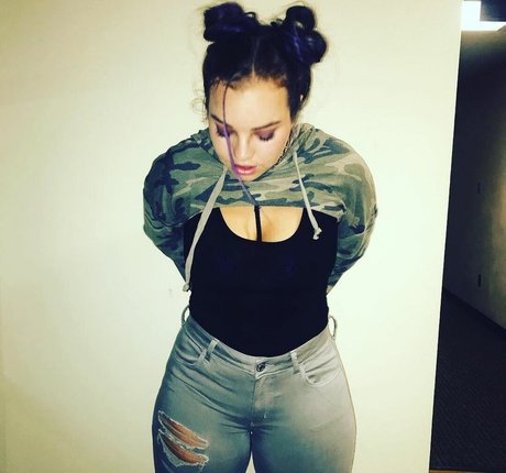 fétichisme des pieds asiatiques onlyfans pornographique en haute définition img