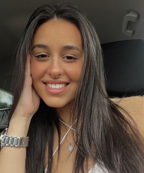 May Cohen top star img