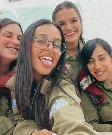 May Cohen modèle porno img