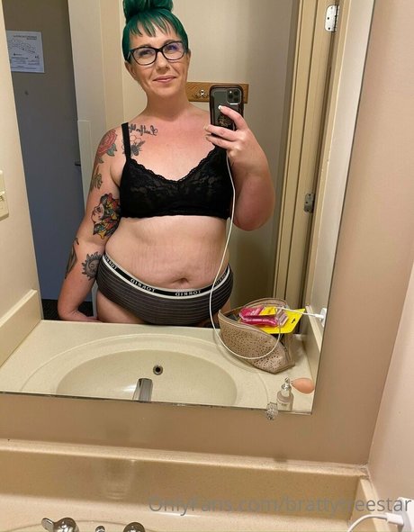 brattytreestar modèle érotique images