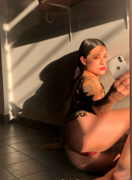 georlu actrice porno galeries