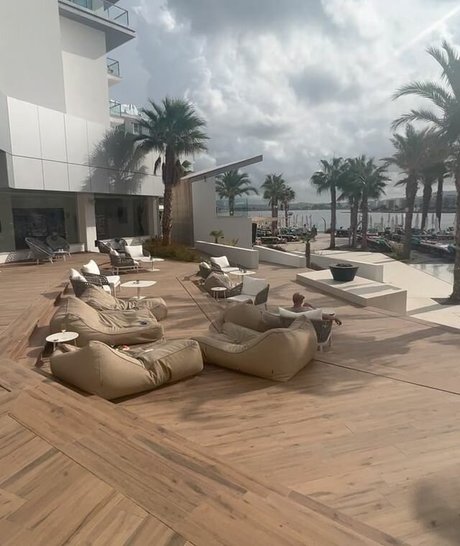 Lily Mcalpine actrice de sexe images