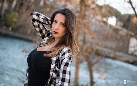 Cleo Bracchi actrice artistique galerie