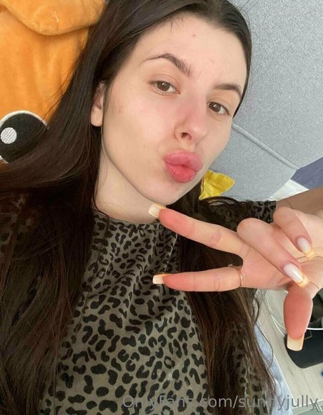 sunnyjully star pornographique images