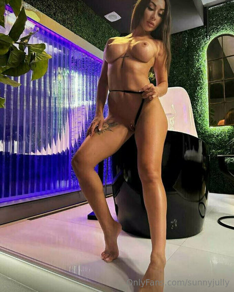 sunnyjully actrice de grande qualité archive