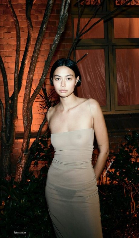 Bridget Gao Hollitt star du porno gratuit photos