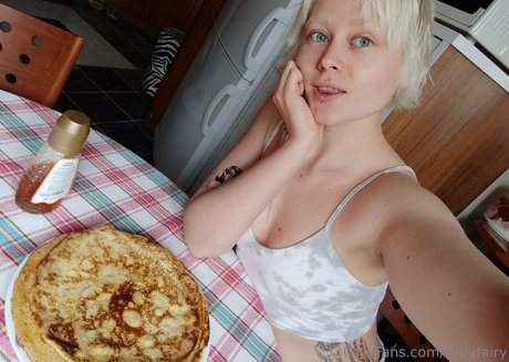 kellyfairy modèle de haute qualité des photos